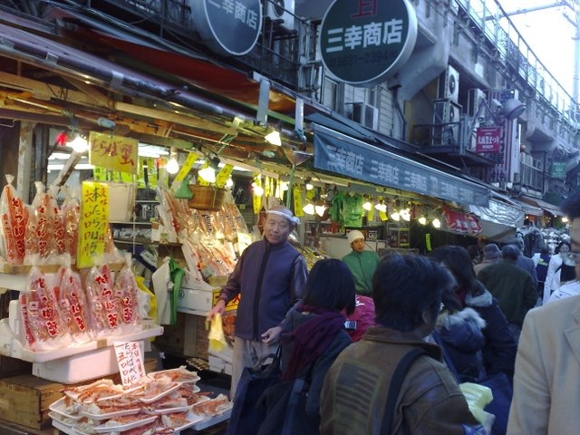 שוק אואנו, טוקיו, יפאן - מסלול טיולים,אופק עולמי,צילום דוד נתנאל -  Ueno market,Tokyo,Japan - Ofek-olami