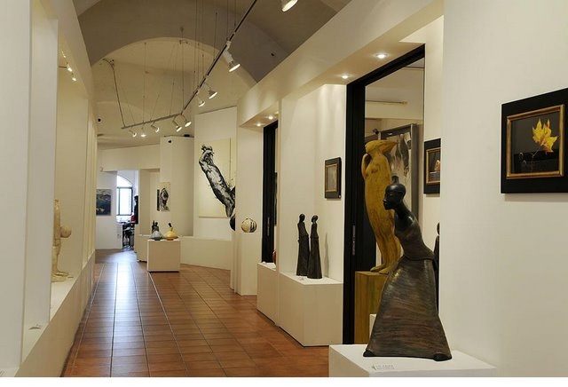  גלריה גגליארדי בסאן ג'מניאנו –אופק עולמי - Galleria Gagliardi-San Gimignano-ofek-olami,David Nethanel